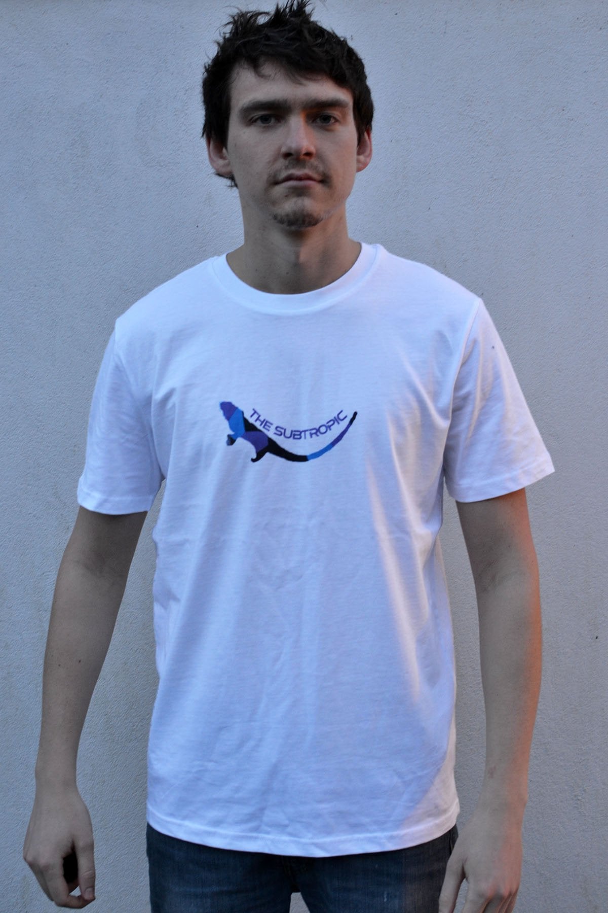 ESSENTIAL 2.0 SUBTROPIC Organic White Tee Model Pic 2
