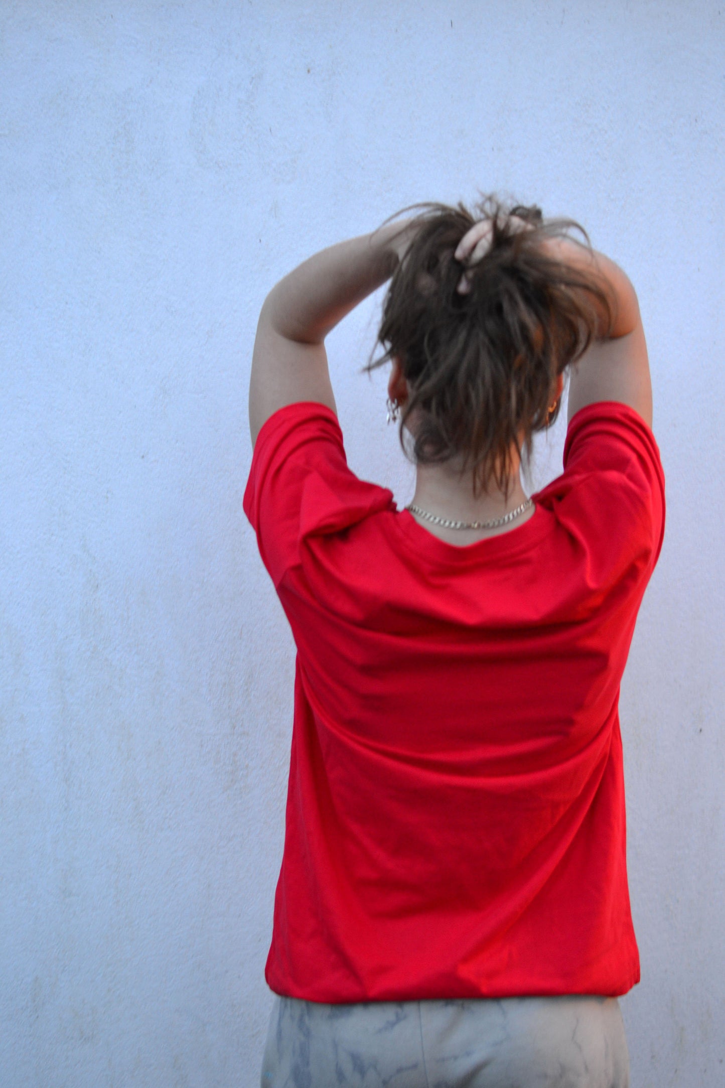 ESSENTIAL 2.0 SUBTROPIC Organic Red Tee Model Pic 5