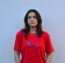 Load image into Gallery viewer, ESSENTIAL 2.0 SUBTROPIC Organic Red Tee Model Pic 1
