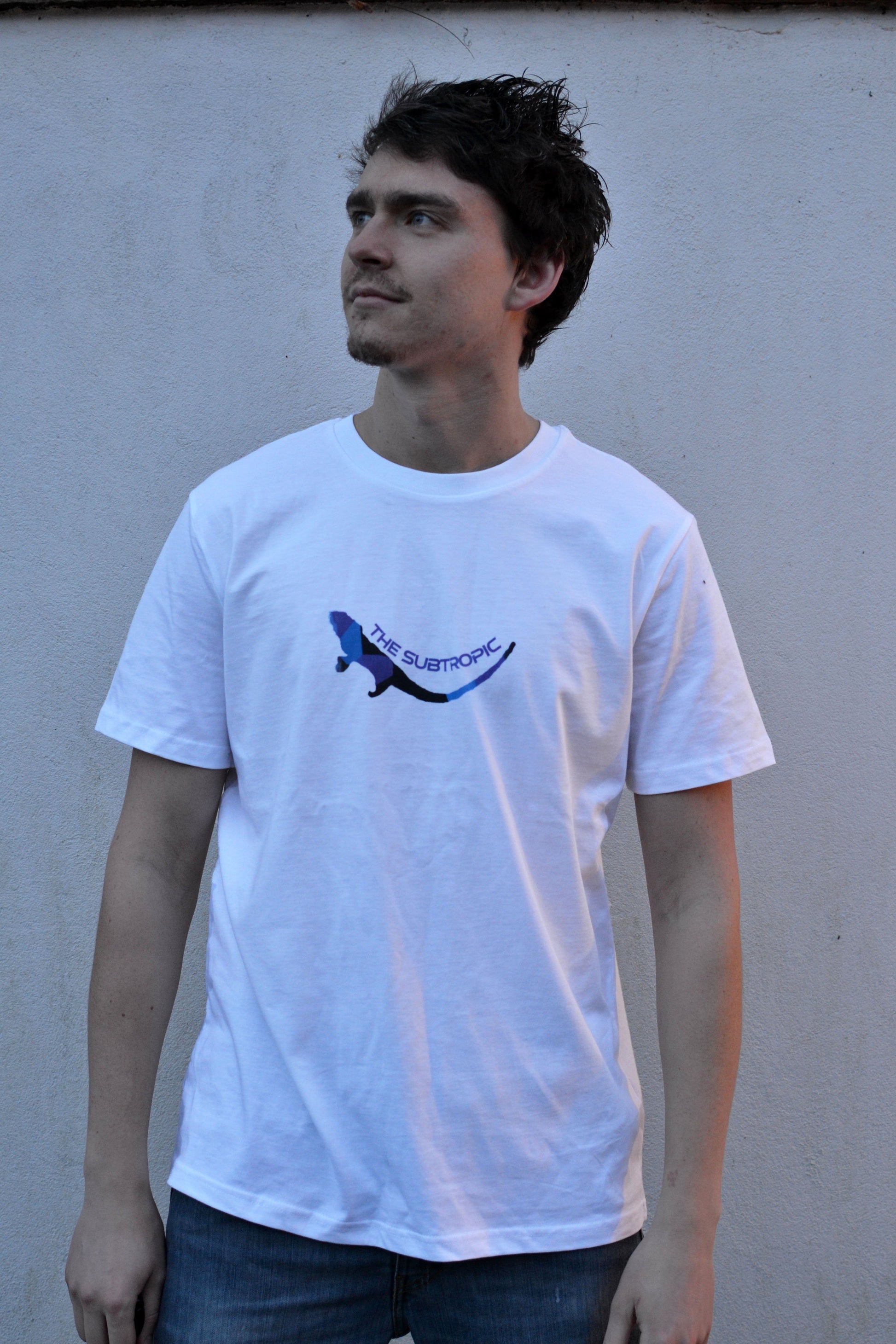 ESSENTIAL 2.0 SUBTROPIC Organic White Tee Model Pic 3
