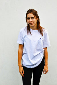 Ash Essential Organic Tshirt female model 4