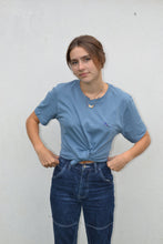 Load image into Gallery viewer, Steel Blue Essential Organic Tshirt model 1
