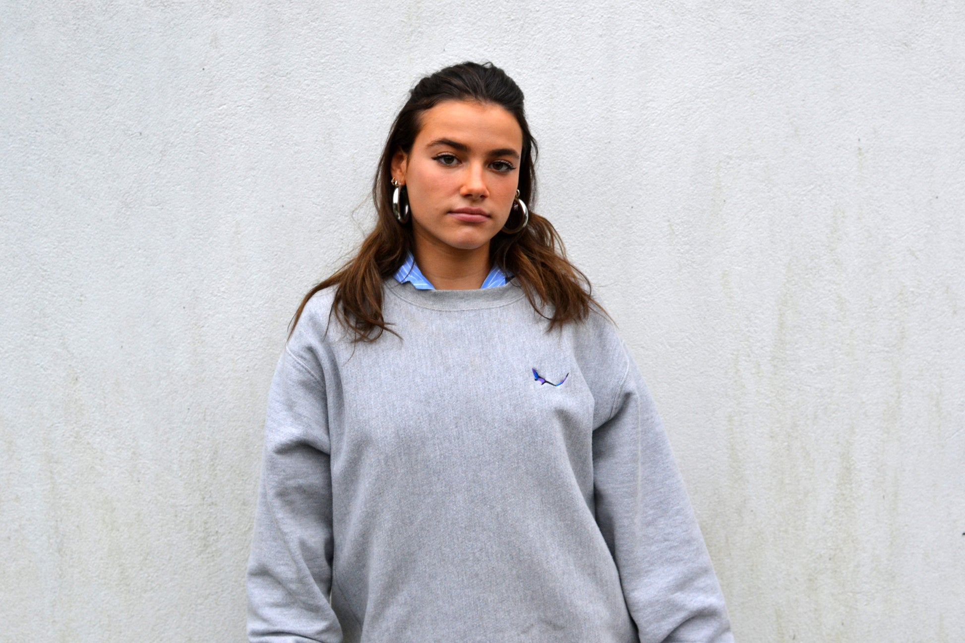 THE SUBTROPICHAMPION Ash Sweatshirt female model shot 3